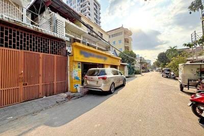 152.5平方米土地面积的店屋出售