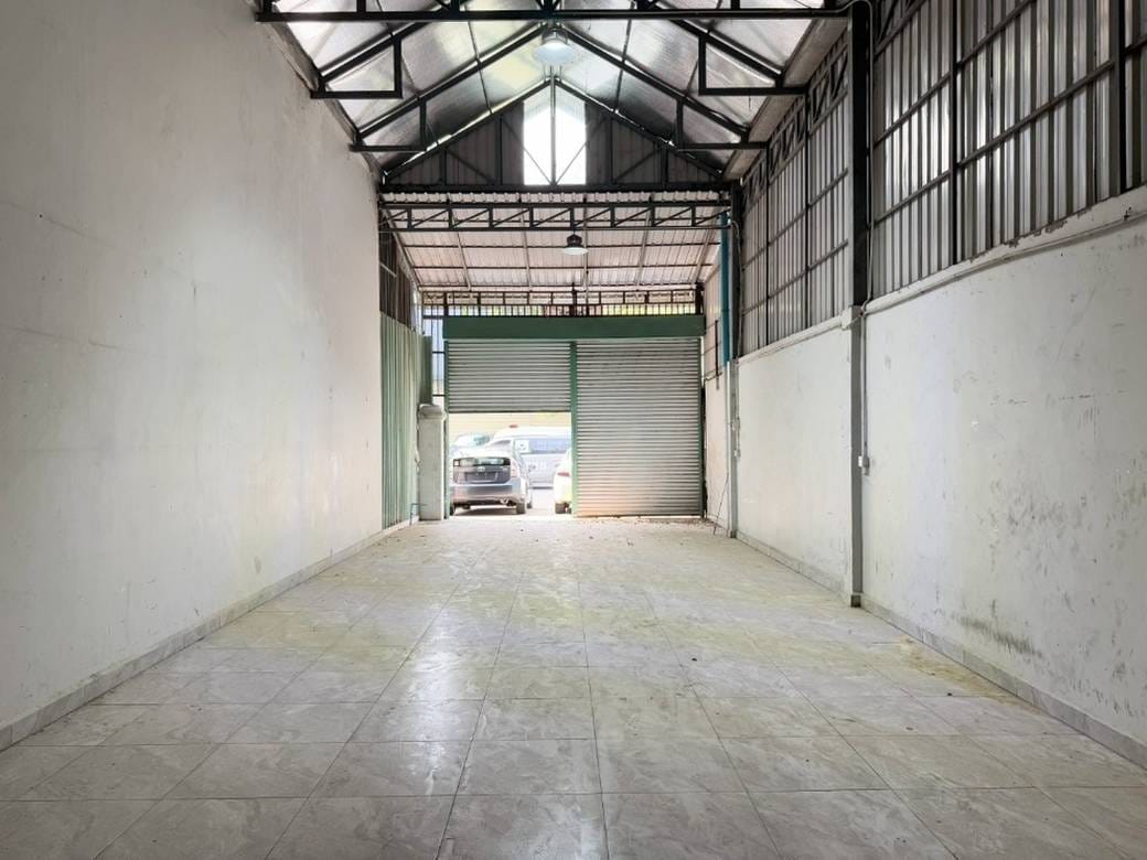 Entrepôt À louer à Tuek L'ak 2, Toul Kork, Phnom Penh