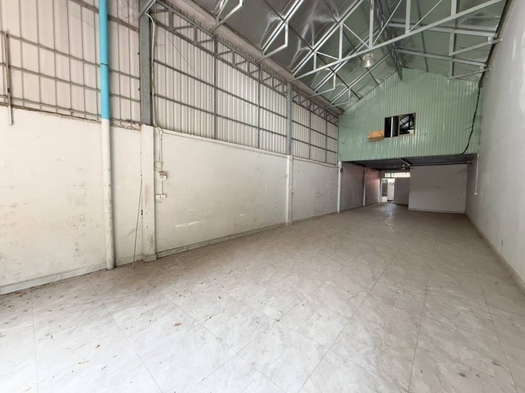 Entrepôt À louer à Toul Kork $1,200