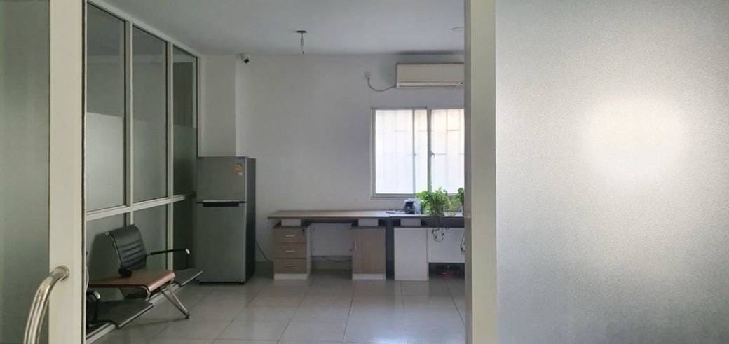 Tuek L'ak 1 Building For Sale in Tuek L'ak 1