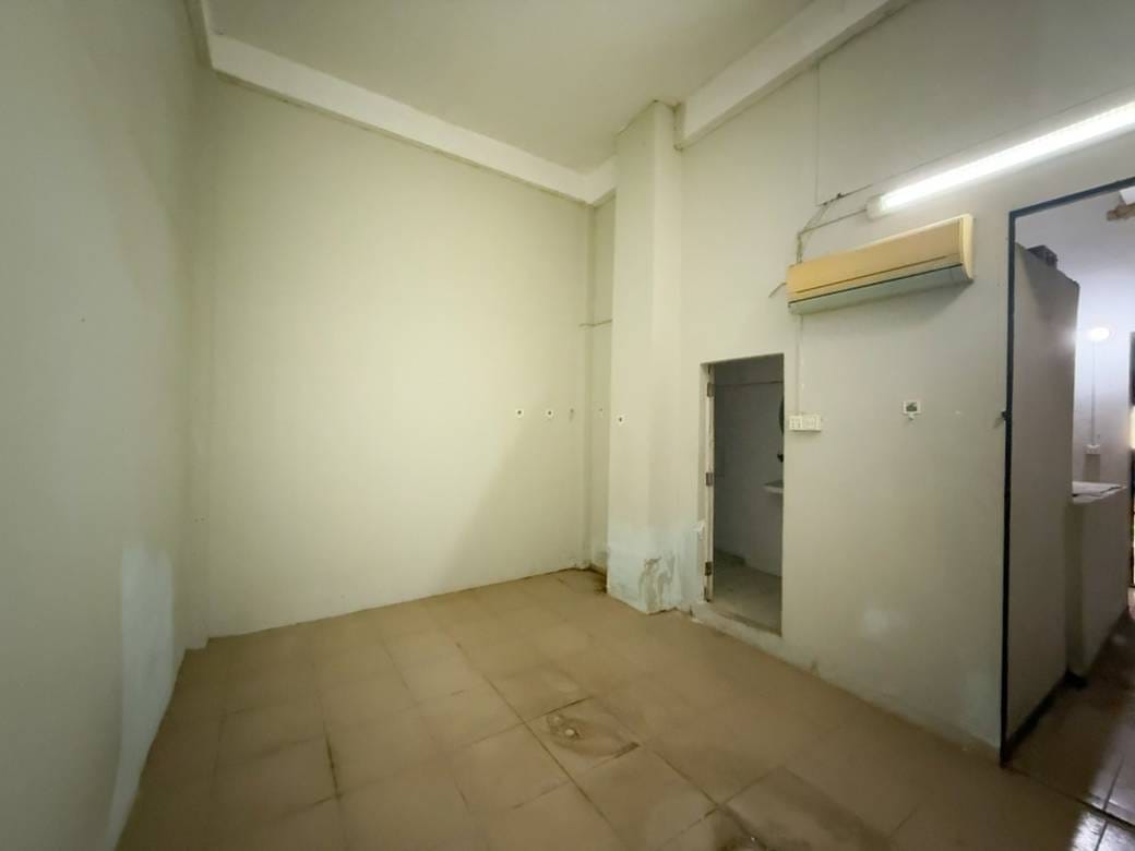 Daun Penh Flat House Na prodej in Daun Penh