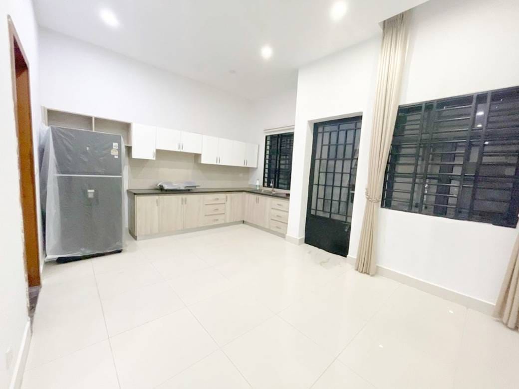 Meanchey联排住宅出租，价格$1,200