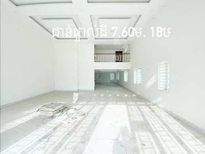 410.4 sqm Living Size Shophouse For Rent in Chroy Changvar