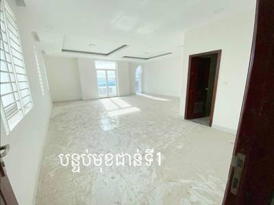 Shophouse For Rent in Chroy Changvar $1,200