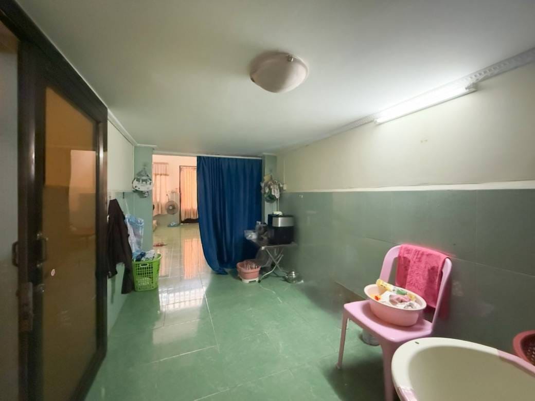 Daun Penh Flat House For Sale in Daun Penh