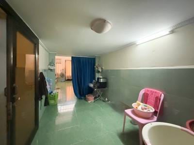 Daun Penh Flat House For Sale in Daun Penh