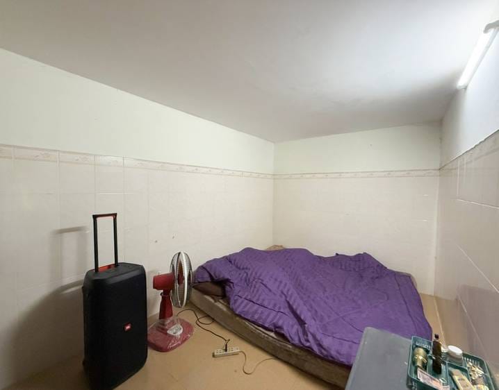 1 Bedrooms Flat House For Sale for $80,000