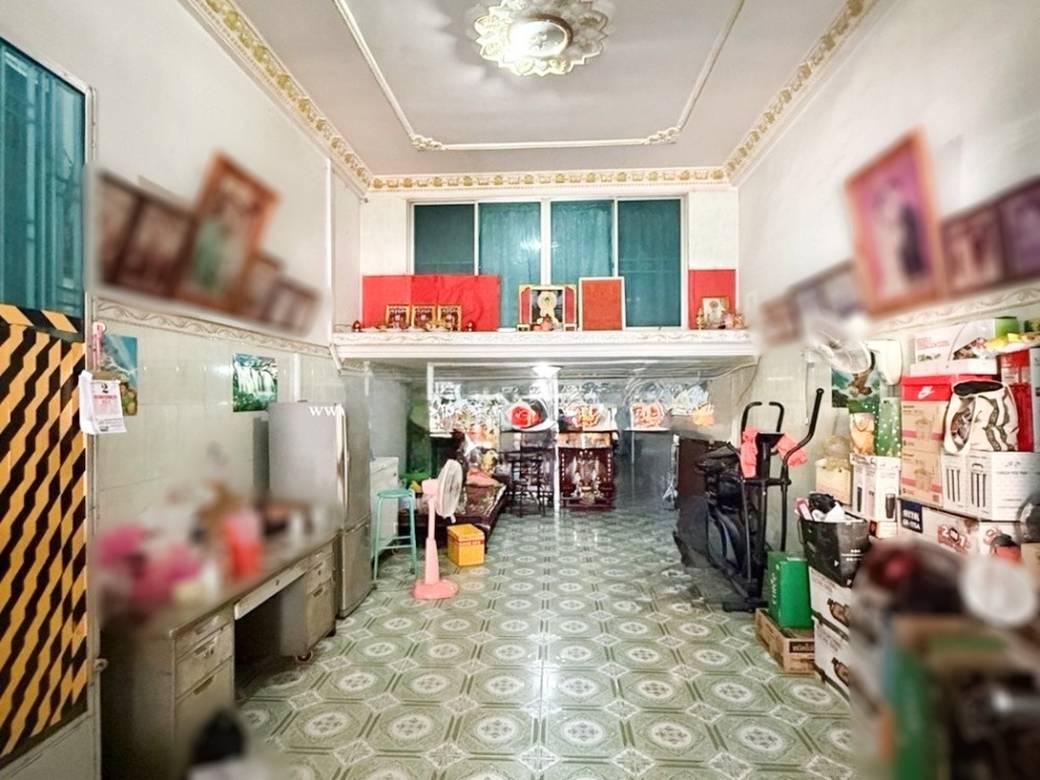Daun Penh Shophouse Na prodej in Daun Penh