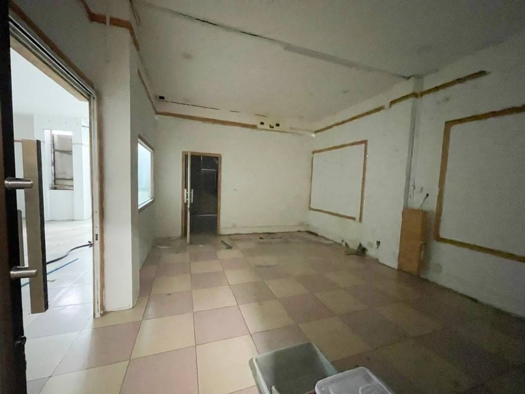 Tuek L'ak 1CommercialShophouse出租，位于Tuek L'ak 1