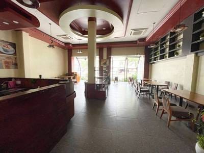 Toul KorkCommercialShophouse出租，价格$3,500