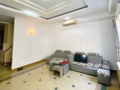 Shophouse K pronájmu in Sen Sok $600