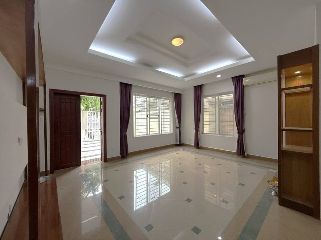 Borey Peng Huoth : The Star Light | $1,000 Dvojvila