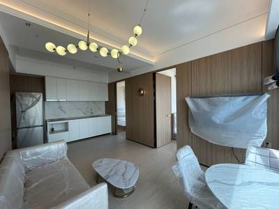 Vue Aston | Zařízeno Condo K pronájmu