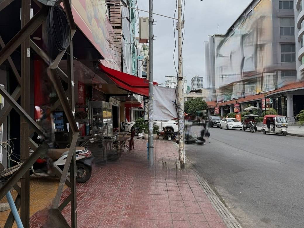 Shophouse For Sale & Rent in Daun Penh $950,000