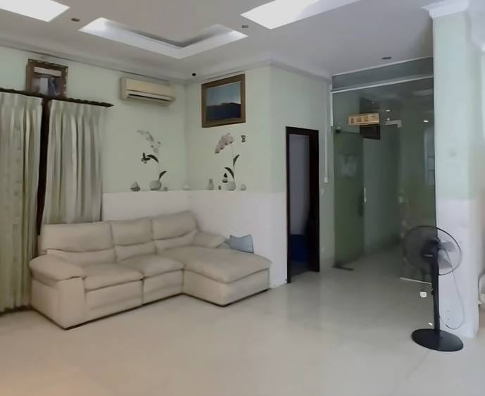 520 sqm Land Size Vila K pronájmu