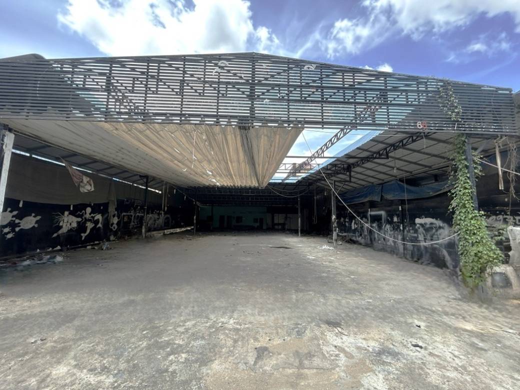 925 sqm Land Size Pozemky K pronájmu