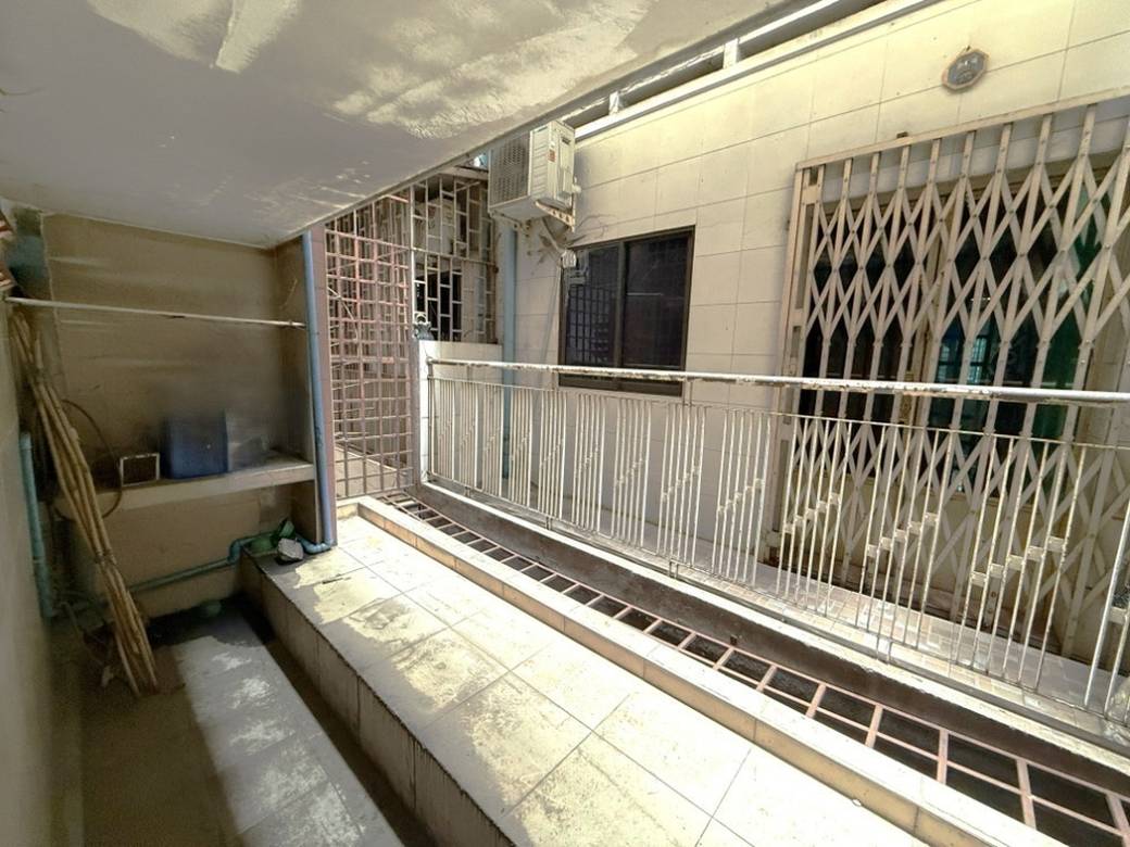72 sqm Land Size Shophouse For Sale