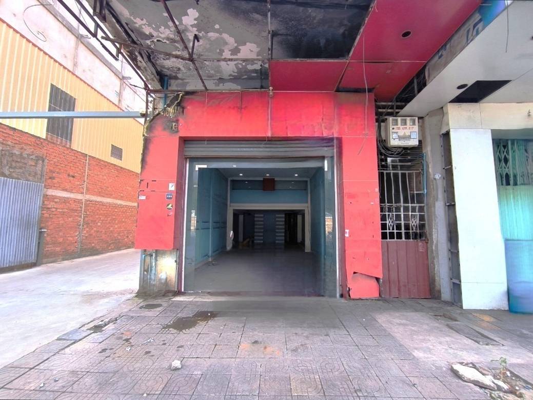 $700 Shophouse