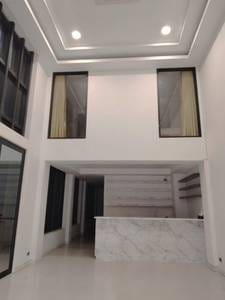 $1,200 Shophouse