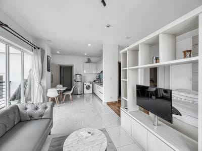 PS Crystal Condominium | Zařízeno Studio For Sale & Rent