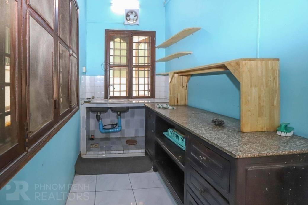 Villa For Rent in Chamkarmon $1,000