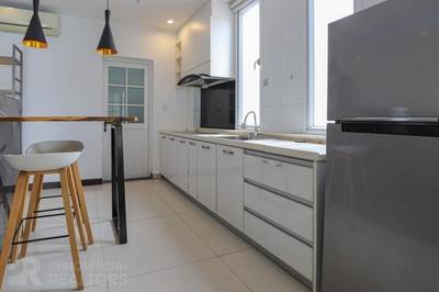 Apartment For Rent in Srah Chak, Daun Penh, Phnom Penh