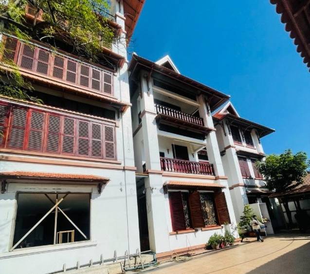 666 sqm Land Size Building For Rent