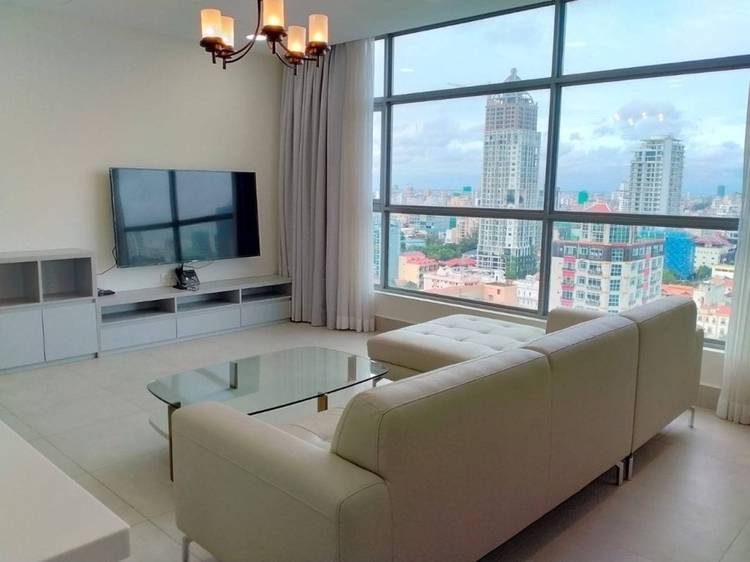 Luxury  2 Bedrooms Serviced Apartment 