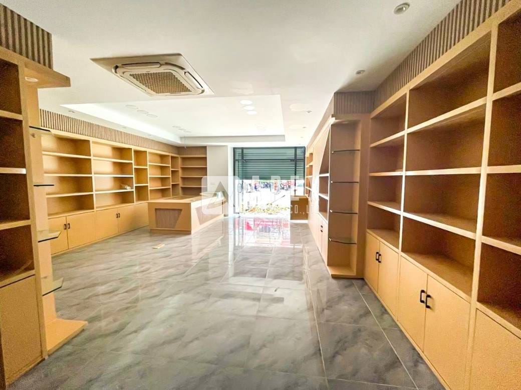 Chamkarmon店屋出租，价格$3,300