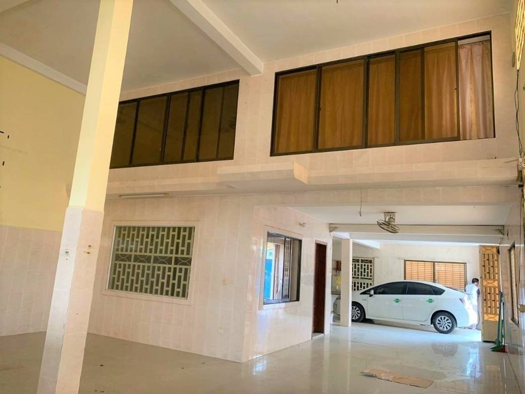 ផ្ទះ តម្លៃ $645,000
