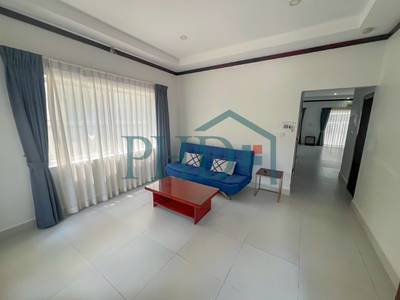 $180,000 Vila