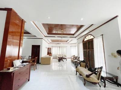 $3,000 Villa