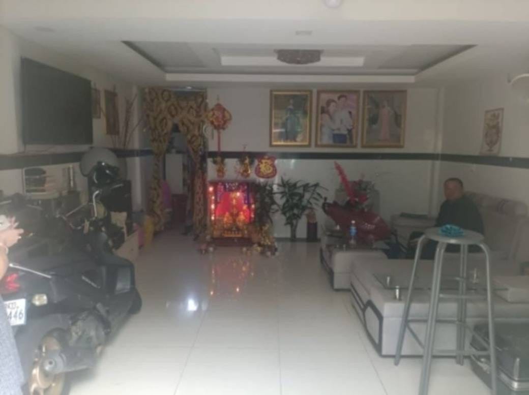 $83,000 Flat House