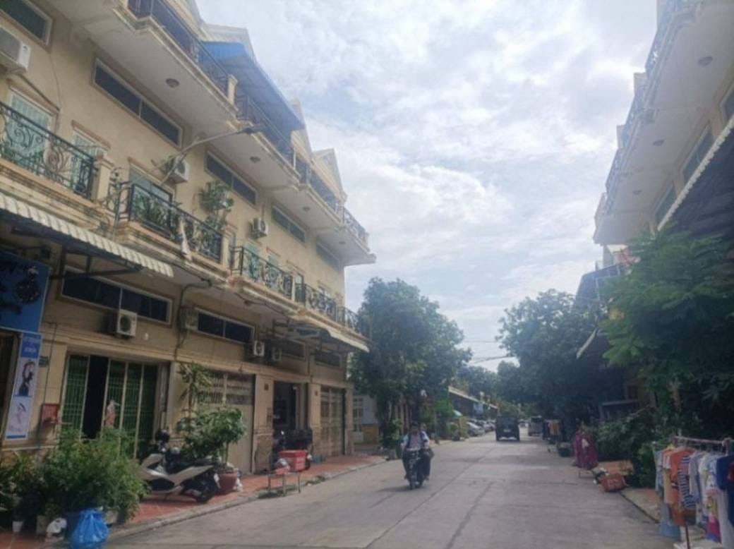 Flat House For Sale in Dangkao, Dangkao, Phnom Penh