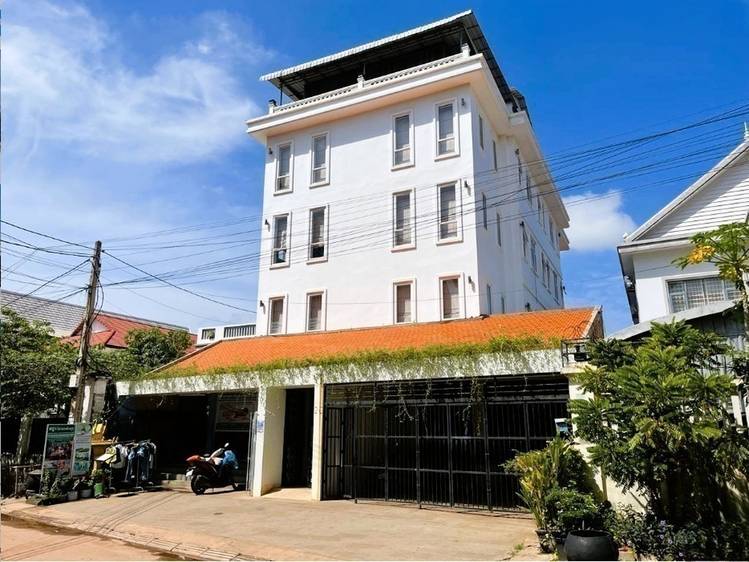 Hotel For Sale in Svay Dankum, Siem Reap