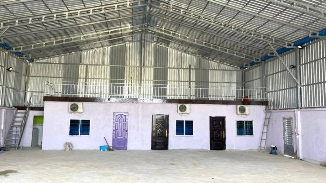 300 sqm Land Size Warehouse For Sale