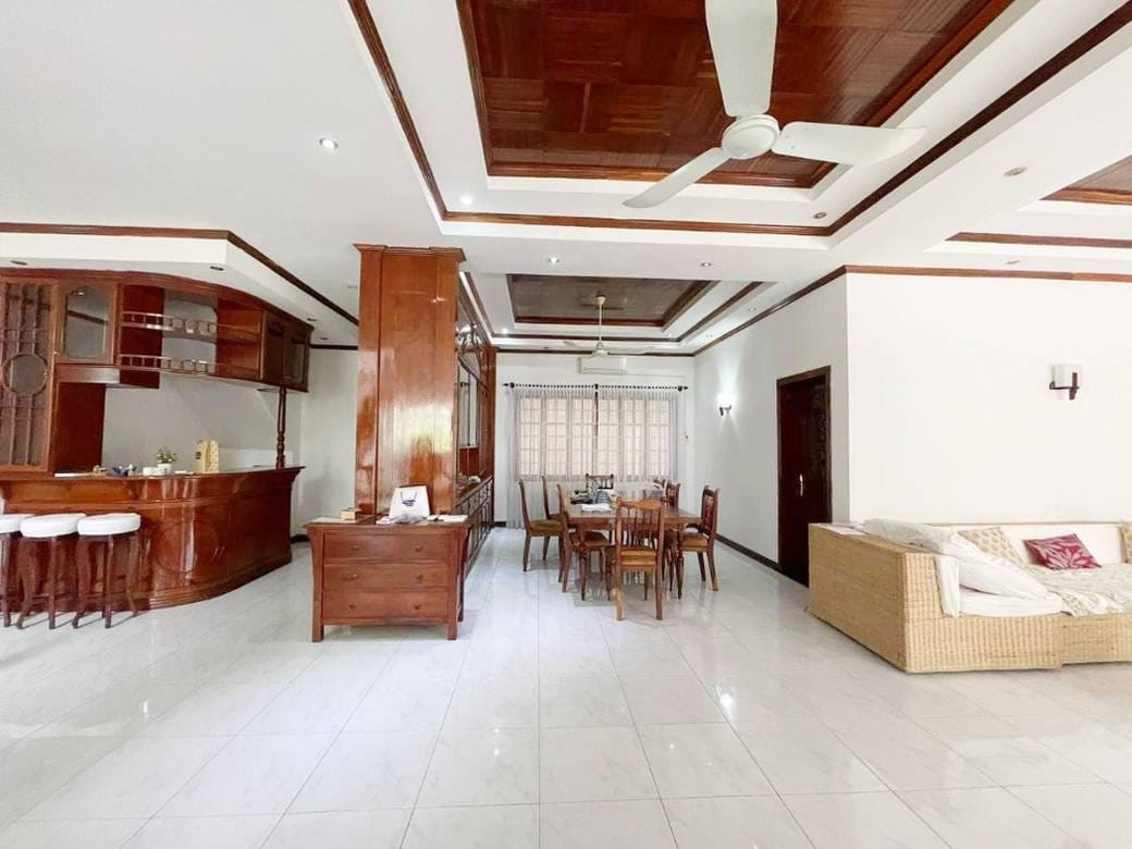500 sqm Living Size Villa For Rent in Toul Kork
