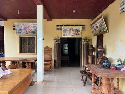 200 sqm Living Size House and lot For Sale in Ban Lung