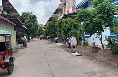 Flat House Na sprzedaż w Preaek Pra, Chbar Ampov, Phnom Penh