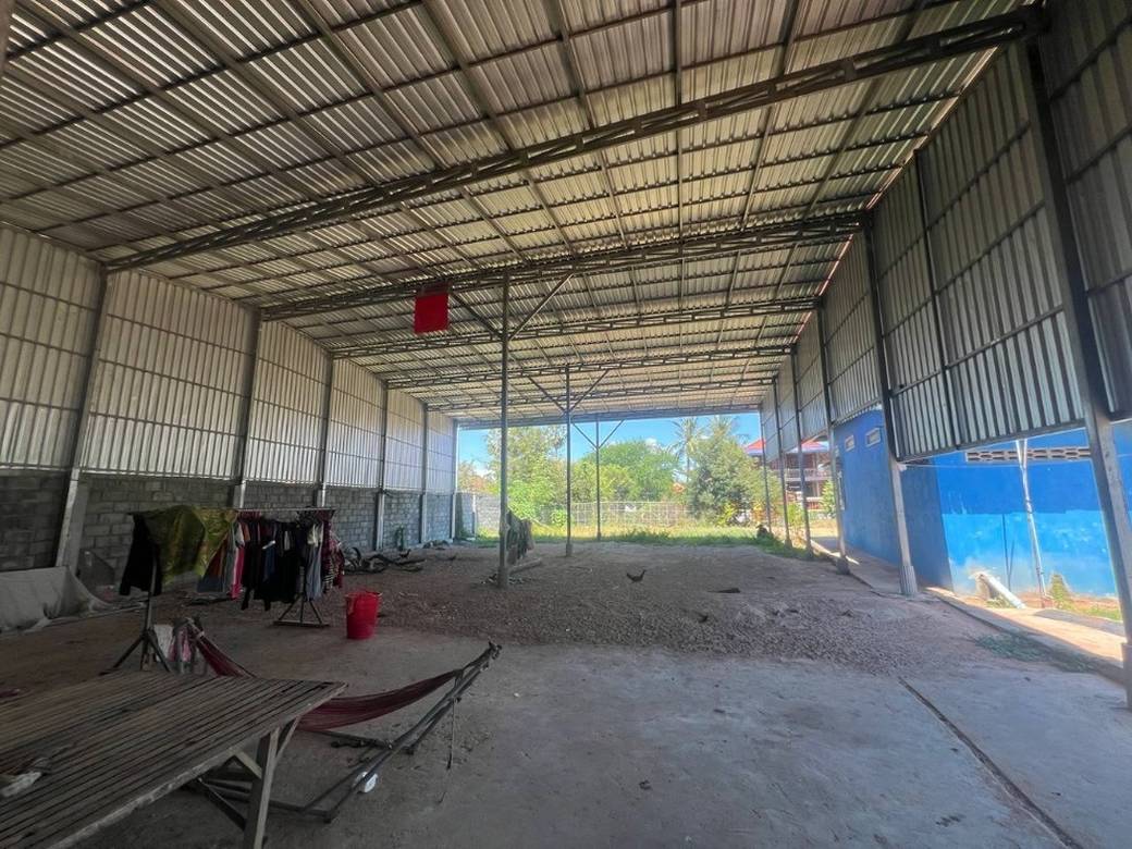 Sklad Na prodej in Phnom Touch, Odongk, Kampong Speu