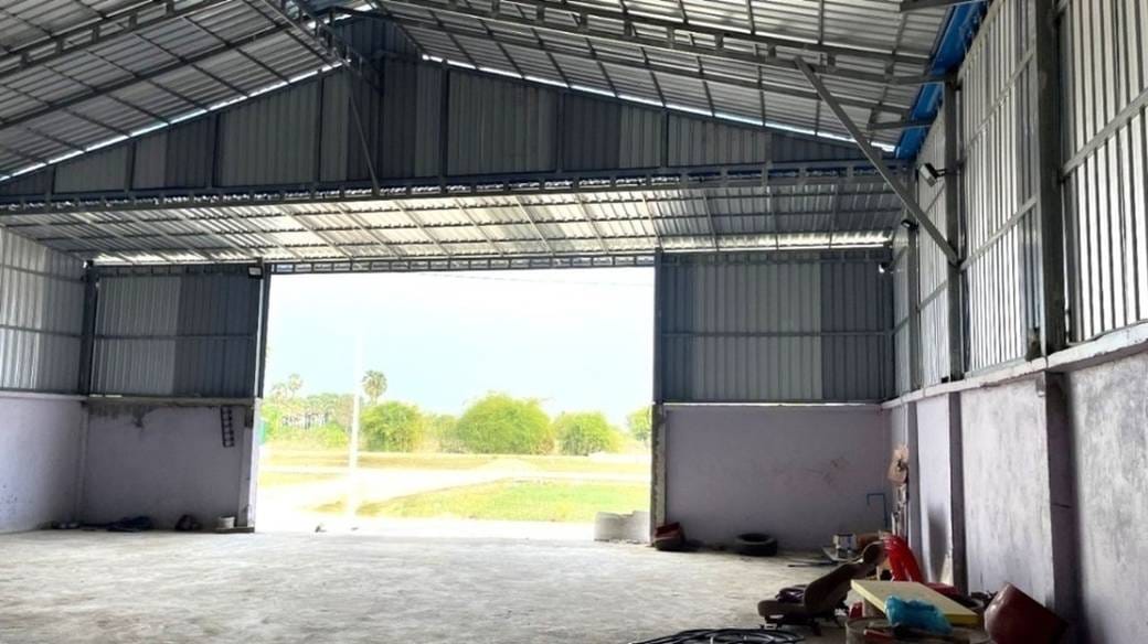 300 sqm Living Size Warehouse For Sale in Kong Pisei
