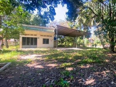 Relief À vendre de 1,805 m² de terrain