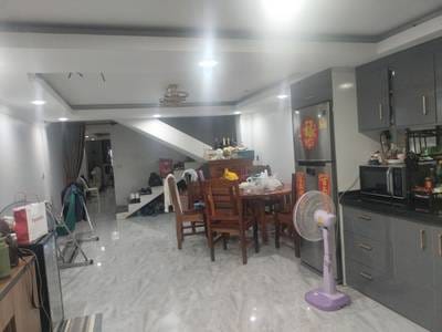 Flat House Na sprzedaż o powierzchni mieszkalnej 164 m² w Chbar Ampov
