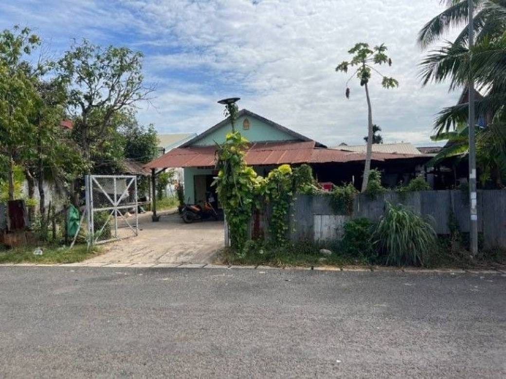 70 sqm Living Size House and lot Na prodej in Stueng Saen