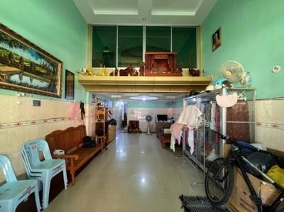 Chaom Chau 3 แฟลตเฮ้าส์ สำหรับขาย ใน Chaom Chau 3