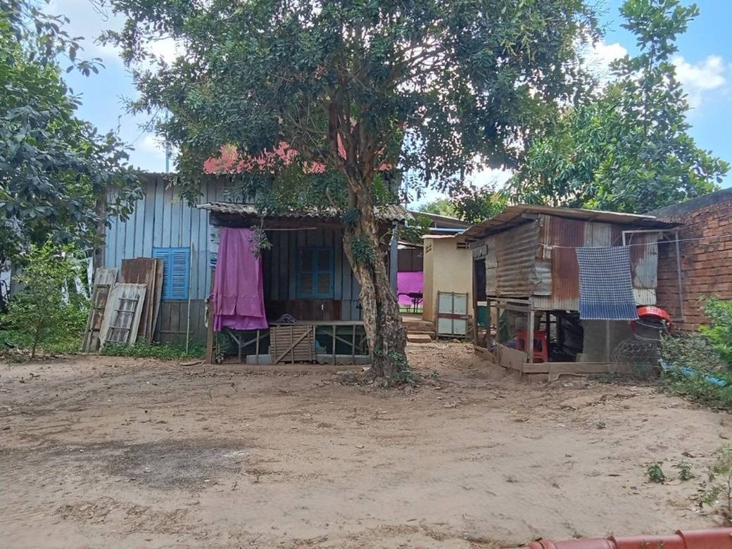 House and lot สำหรับขาย พื้นที่ใช้สอย 96 ตร.ม. ใน Kien Svay