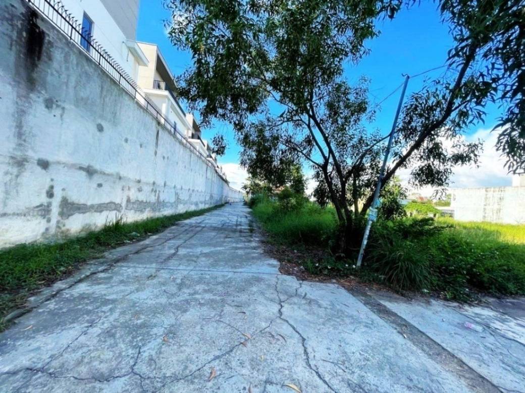 90 sqm Land Size Lot For Sale