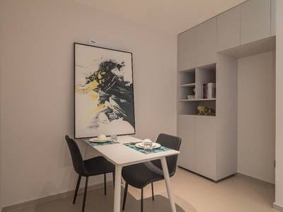 La Vista One | Zařízeno Condo Na prodej