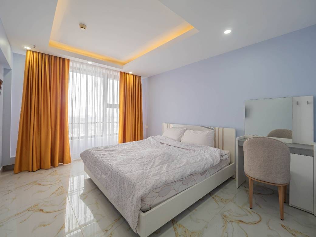 Agile Sky Residence | $1,499 Condo