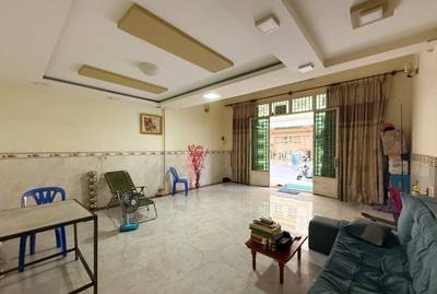 Russey Keo排屋出售，价格$180,000